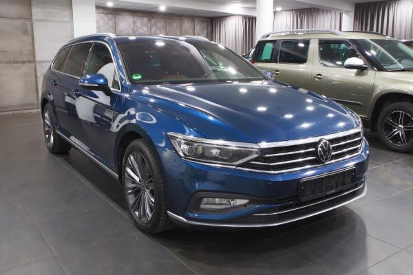 Volkswagen Passat B8 Variant Elegance 4Motion 2.0 TDI 147kW 4x4 DSG / Facelift 2020 / Matrix Led / Virtual cockpit / 2x sada ALU 18''