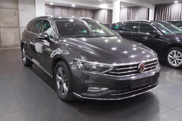 Volkswagen Passat B8 Variant Elegance 2.0 TDI 140kW DSG / Facelift 2020 / Matrix Led / ALU 17''