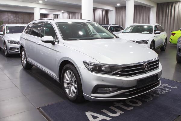 Volkswagen Passat B8 Variant Business 2.0 TDI 110kW DSG / Facelift 2020 / Matrix Led / Virtual cockpit / ALU 16''+ zimní sada