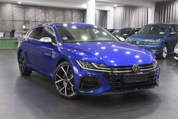 Volkswagen Arteon R Shooting Brake 4Motion 2.0 TSI 235kW 4x4 DSG R / Virtual cockpit / ALU 20''+ ALU 18''