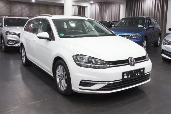 Volkswagen Golf 7 Variant Comfortline 1.6 TDI 85kW / ALU 16''