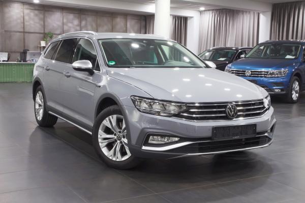 Volkswagen Passat B8 Alltrack Variant 4Motion 2.0 TDI 147kW 4x4 DSG / Facelift 2020 / 2x sada ALU 17''