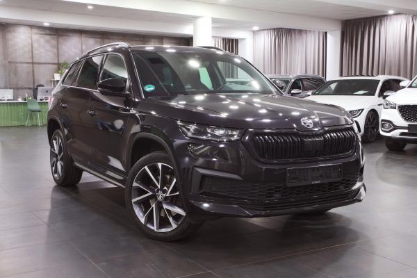 Škoda Kodiaq 2.0 TDI 147kW 4x4 DSG Sportline / Facelift 2021 / Webasto / Virtual Cockpit / ALU 20''