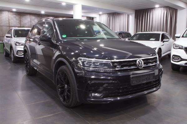 Volkswagen Tiguan Allspace Highline 4Motion 2.0 TDI 147kW 4x4 DSG R-Line / Webasto / Virtual Cockpit / ALU 20''