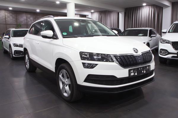 Škoda Karoq 2.0 TDI 110kW 4x4 DSG / ALU 17''+ ALU 16''