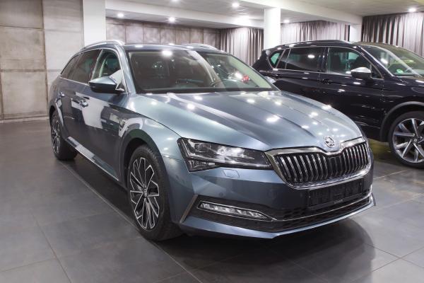 Škoda Superb 3 Combi 2.0 TDI 110kW DSG Laurin & Klement  / Facelift 2020 / Matrix Led / Virtual Cockpit / ALU 18''