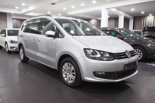 Volkswagen Sharan Comfortline 2.0 TDI 110kW DSG / Webasto / 7-Míst