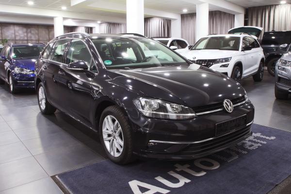 Volkswagen Golf 7 Variant Comfortline 2.0 TDI 110kW DSG / ALU 16''+ zimní sada