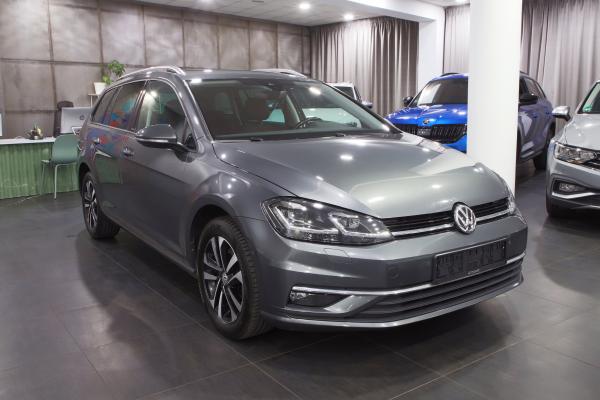 Volkswagen Golf 7 Variant Comfortline 2.0 TDI 110kW DSG / ALU 16''