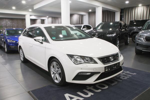 Seat Leon Combi 2.0 TDI 110kW DSG FR-Line / Virtual cockpit / ALU 17''