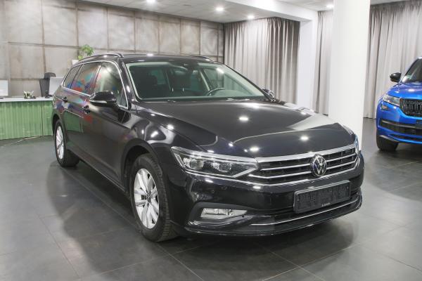 Volkswagen Passat B8 Variant Business 2.0 TDI 110kW DSG / Facelift 2020 / Matrix Led / ALU 16''