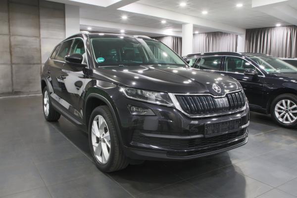 Škoda Kodiaq Style 2.0 TDI 140kW 4x4 DSG / Webasto / Virtual cockpit / ALU 19''