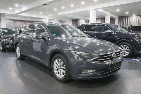 Volkswagen Passat B8 Variant Business 2.0 TDI 110kW DSG / Facelift 2020 / Matrix Led / Webasto / ALU 16''