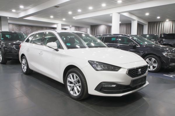 Seat Leon SP Style 2.0 TDI 110kW DSG / Virtual cockpit / 2x sada ALU 16''