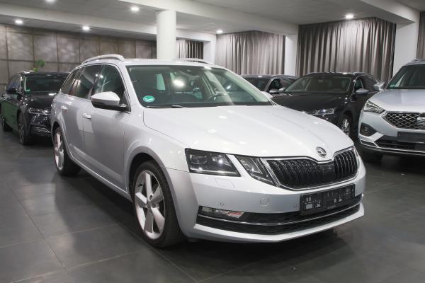 Škoda Octavia 3 Combi Style 2.0 TDI 110kW DSG / Webasto / Virtual Cockpit / ALU 18''