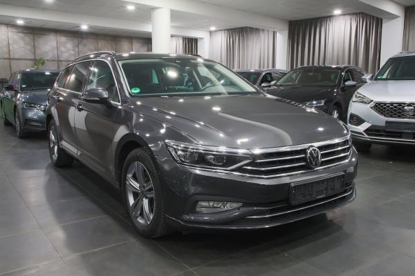 Volkswagen Passat B8 Variant Business 2.0 TDI 110kW DSG / Facelift 2020 / Webasto / Matrix Led / ALU 17''