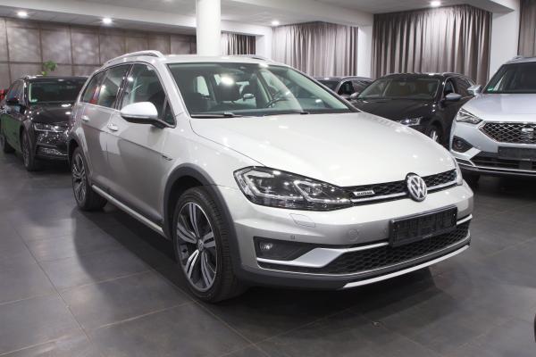 Volkswagen Golf 7 Alltrack Variant 4Motion 2.0 TDI 135kW 4x4 DSG / Webasto / ALU 18''