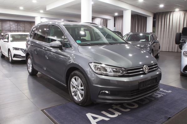 Volkswagen Touran Comfortline 2.0 TDI 110kW DSG / ALU 16''+ zimní sada