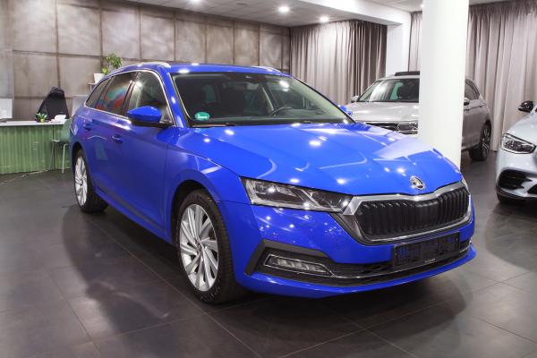 Škoda Octavia 4 Combi Style 2.0 TDI 110kW DSG / Virtual Cockpit / ALU 18''+ ALU 16''