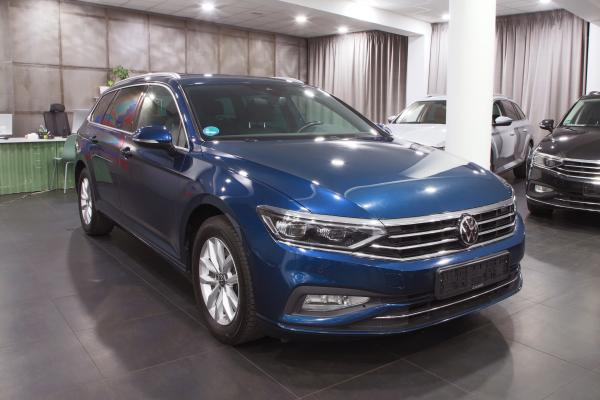 Volkswagen Passat B8 Variant Business 2.0 TDI 110kW DSG / Facelift 2020 / Matrix Led / Virtual Cockpit / ALU 16''+ zimní sada