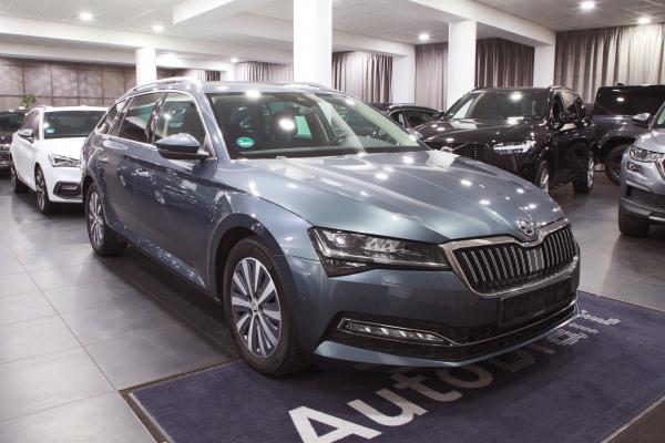 Škoda Superb 3 Combi Style 2.0 TDI 110kW DSG / Facelift 2020 / Matrix Led / Virtual Cockpit / ALU 17''+ ALU 16''