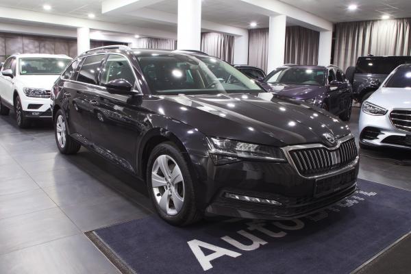 Škoda Superb 3 Combi 2.0 TDI 110kW DSG / Facelift 2020 / Matrix Led / ALU 17''+ ALU 16''