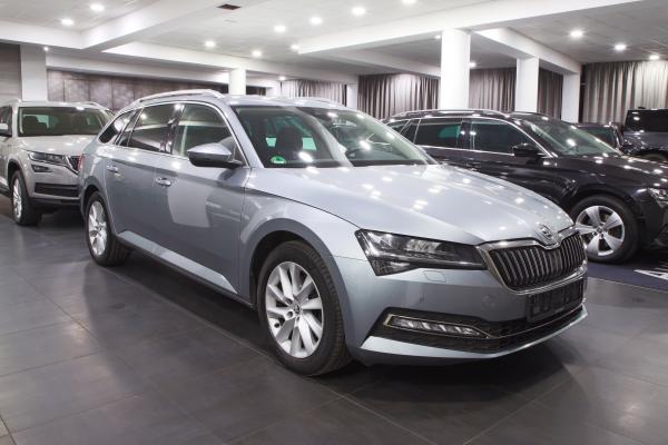 Škoda Superb 3 Combi Style 2.0 TDI 110kW / Facelift 2020 / Matrix Led / Webasto / ALU 17''