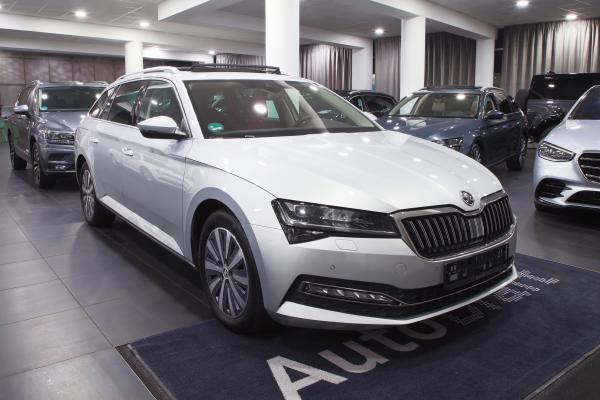 Škoda Superb 3 Combi Style 2.0 TDI 147kW DSG / Facelift 2020 / Matrix Led / Virtual Cockpit / ALU 17''