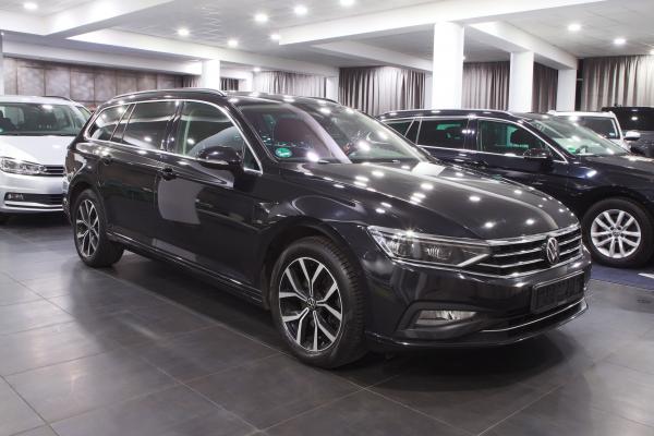 Volkswagen Passat B8 Variant Business 2.0 TDI 110kW DSG / Facelift 2020 / Matrix Led / ALU 17''+ zimní sada