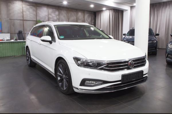 Volkswagen Passat B8 Variant Elegance 4Motion 2.0 Bi-TDI 176kW 4x4 DSG / Facelift 2020 / Matrix Led / Virtual Cockpit / ALU 19''