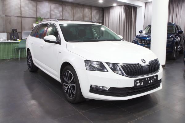 Škoda Octavia 3 Combi 2.0 TDI 110kW DSG / ALU 17''+ zimní sada