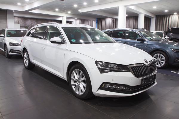 Škoda Superb 3 Combi Style 2.0 TDI 110kW DSG / Facelift 2020 / Matrix Led / ALU 17''