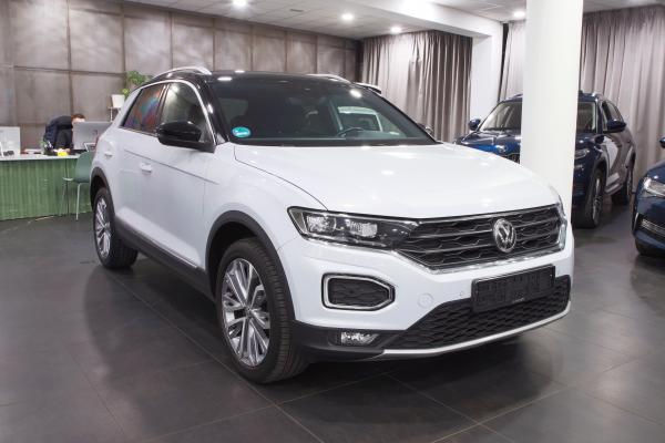 Volkswagen T-Roc Style 1.5 TSI 110kW DSG / Virtual Cockpit / ALU 18'' + ALU 16''