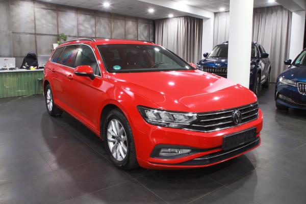 Volkswagen Passat B8 Variant Business 2.0 TDI 110kW DSG / Facelift 2020 / Virtual cockpit / ALU 16''+ zimní sada