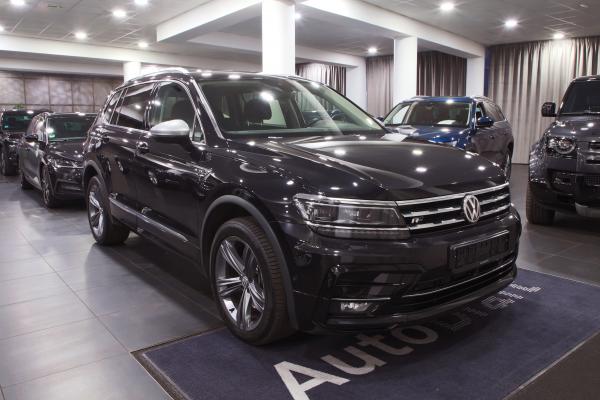 Volkswagen Tiguan Allspace Highline 4Motion 2.0 TDI 147kW 4x4 DSG R-Line / Virtual Cockpit / ALU 19''