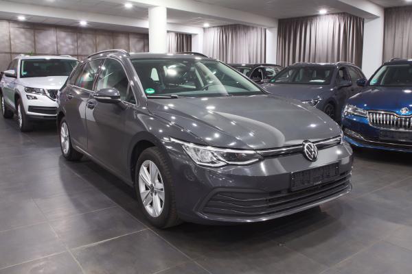 Volkswagen Golf 8 Variant Life 2.0 TDI 110kW DSG / Webasto / Virtual Cockpit / ALU 16''