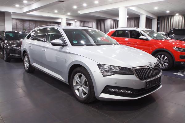 Škoda Superb 3 Combi 2.0 TDI 110kW DSG / Virtual Cockpit / ALU 16''+ zimní sada