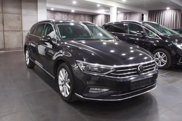 Volkswagen Passat B8 Variant Elegance 2.0 TDI 110kW DSG / Facelift 2020 / Matrix Led / ALU 17''