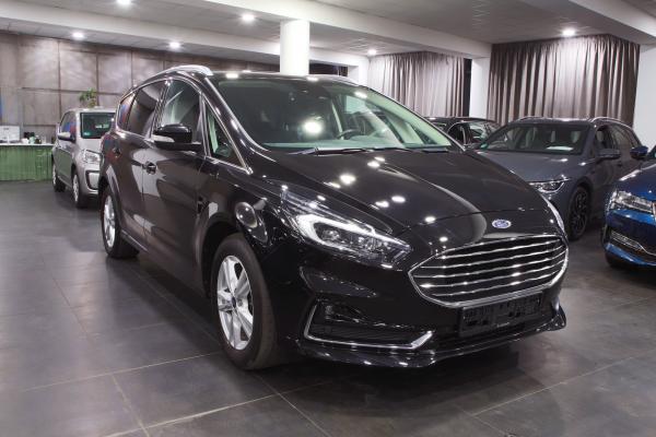 Ford S-Max Titanium 2.0 TDCi 110kW Manual / ALU 17''