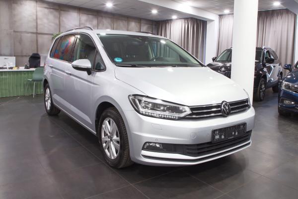 Volkswagen Touran Comfortline 2.0 TDI DSG / ALU 16''