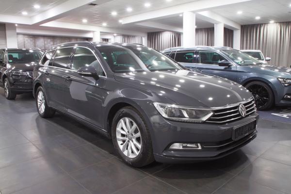 Volkswagen Passat B8 Variant Comfortline 2.0 TDI 110kW DSG / Webasto / Virtual cockpit / ALU 16''