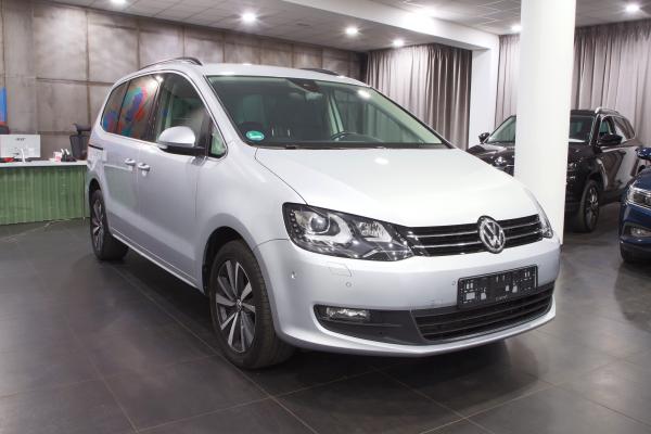 Volkswagen Sharan Comfortline 2.0 TDI 110kW DSG / ALU 17''