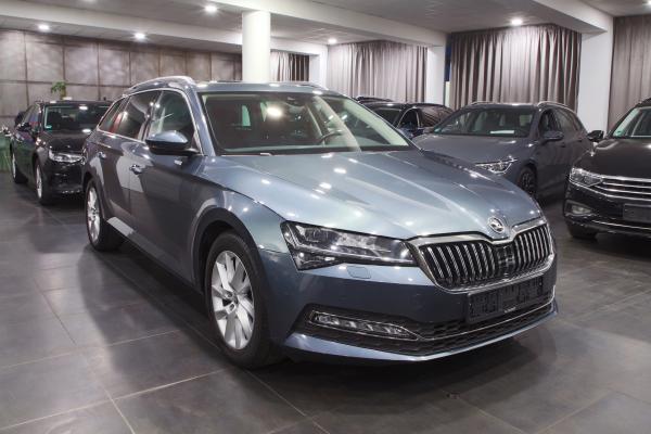 Škoda Superb 3 Combi Style 2.0 TDI 110kW DSG / Facelift 2020 / Matrix Led / Virtual cockpit / ALU 17''+ zimní sada