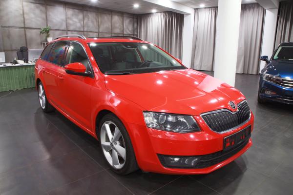 Škoda Octavia 3 Combi Style 2.0 TDI 110kW / ALU 17''