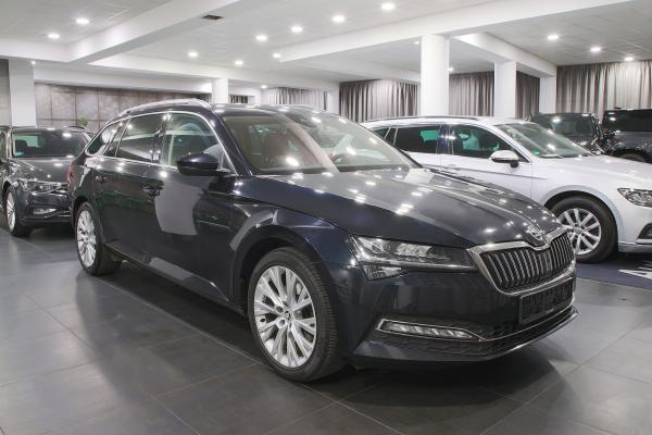 Škoda Superb 3 Combi Style 2.0 TDI 140kW DSG / ALU 18''+ ALU 17''/ Virtual cockpit / Facelift 2020