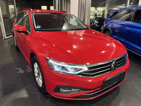 Volkswagen Passat B8 Variant Business 2.0 TDI 110kW DSG / Facelift 2020 / Matrix Led / Webasto / 2x sada ALU 16''