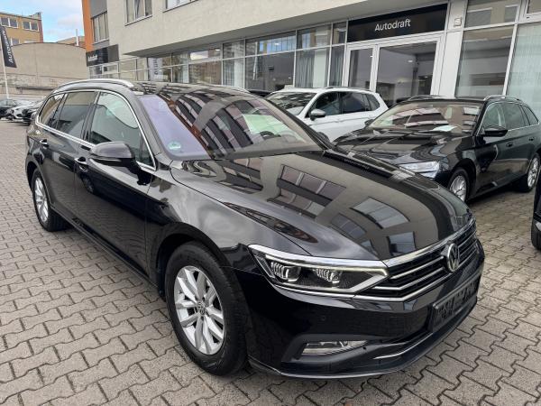 Volkswagen Passat B8 Variant Business 2.0 TDI 110kW DSG / Facelift 2020 / Matrix Led / ALU 16''+ zimní sada