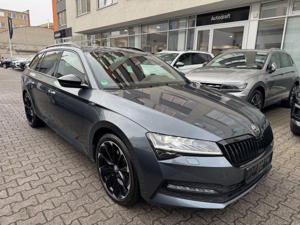 Škoda Superb 3 Combi 2.0 TDI 147kW DSG Sportline / Facelift 2020 / Matrix Led / Virtual cockpit / ALU 19''+ zimní sada