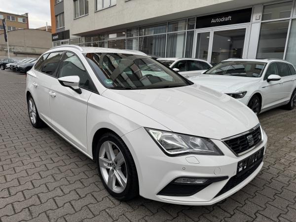 Seat Leon Combi 2.0 TDI 110kW DSG FR-Line / Virtual cockpit / ALU 17''