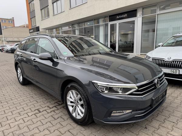 Volkswagen Passat B8 Variant Business 2.0 TDI 110kW DSG / Facelift 2020 / Matrix Led / Virtual cockpit / 2x sada ALU 16''